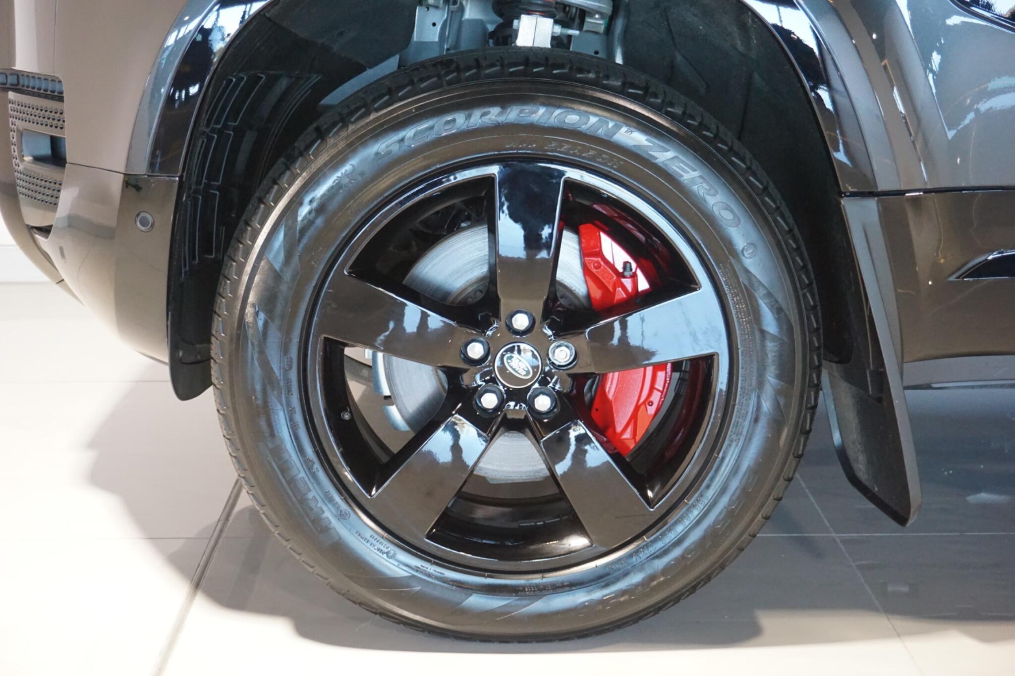 Land Rover Defender 110 3.0 D350 MHEV X-Dynamic HSE Hard Top SUV 5dr Diesel Auto 4WD MWB Euro 6 (s/s) (350 ps)